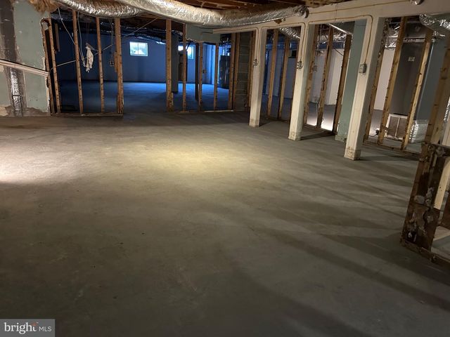 112 WESTWOOD CIR, Winchester, VA 22602