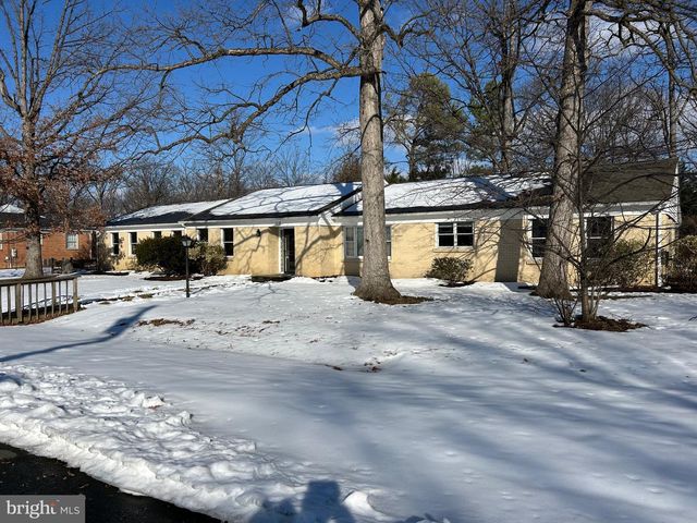 112 WESTWOOD CIR, Winchester, VA 22602