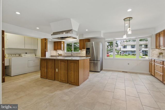 112 WESTWOOD CIR, Winchester, VA 22602