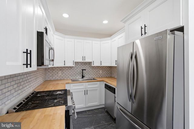 225 STACY, Burlington, NJ 08016
