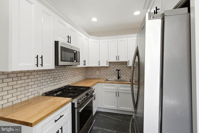 225 STACY, Burlington, NJ 08016