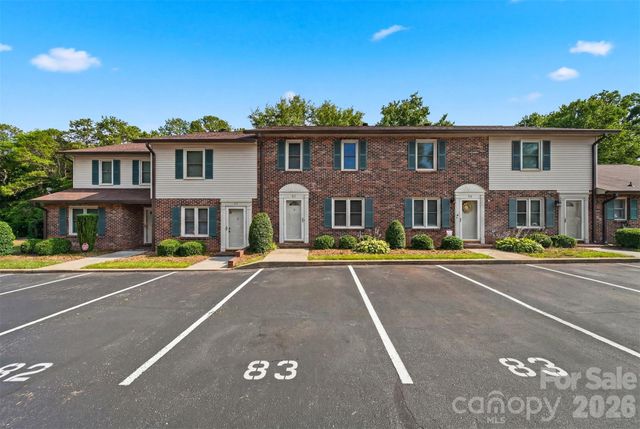 1330 5th Street NE 83, Hickory, NC 28601