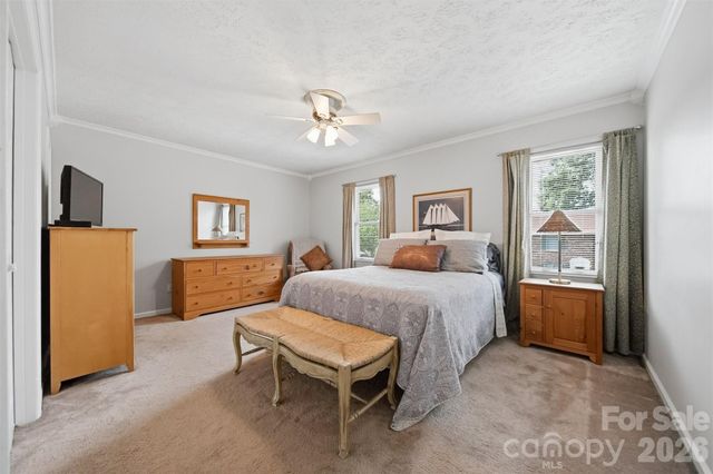 1330 5th Street NE 83, Hickory, NC 28601