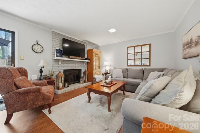1330 5th Street NE 83, Hickory, NC 28601