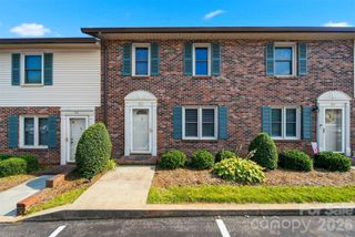 1330 5th Street NE 83, Hickory, NC 28601