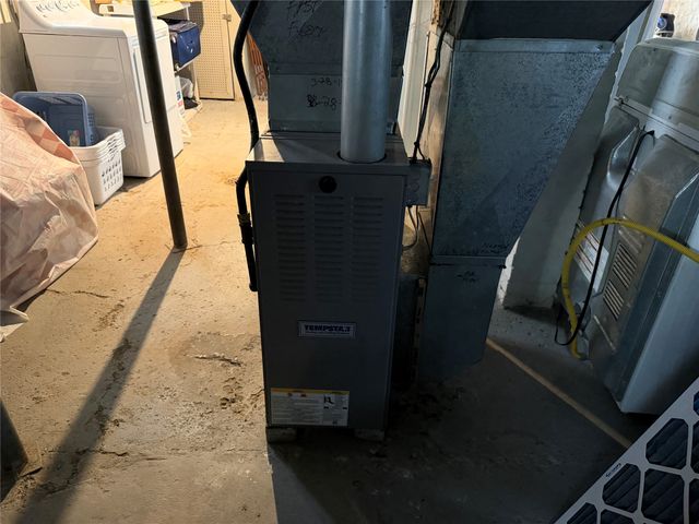 1047 W 7TH Street, Erie, PA 16502