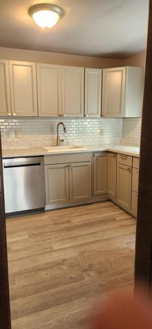 2541 Sullivant Avenue, Columbus, OH 43204