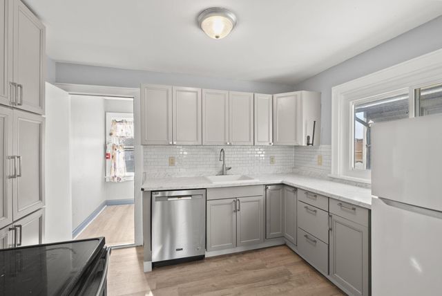 2541 Sullivant Avenue, Columbus, OH 43204