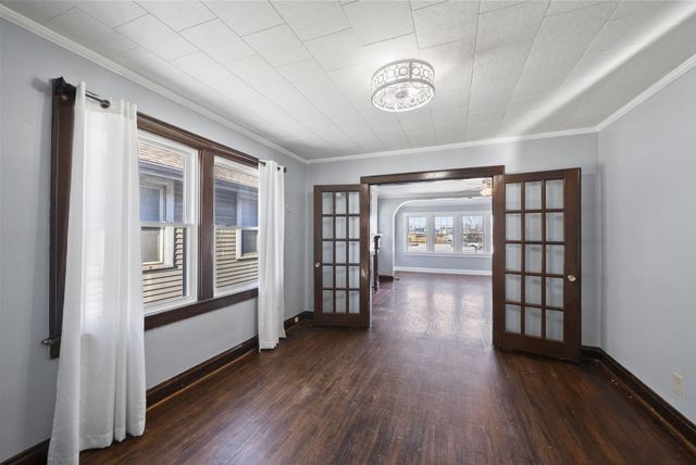 2541 Sullivant Avenue, Columbus, OH 43204