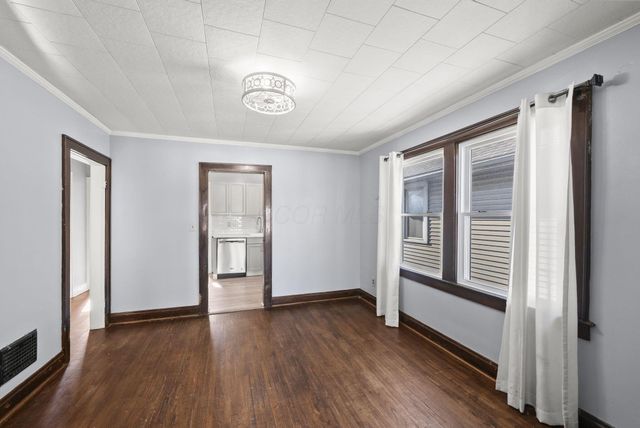 2541 Sullivant Avenue, Columbus, OH 43204