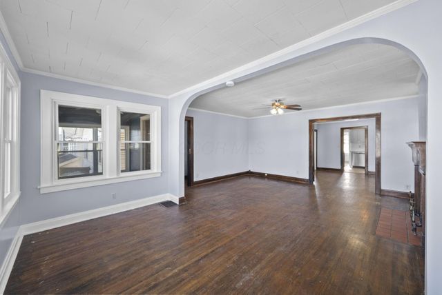 2541 Sullivant Avenue, Columbus, OH 43204