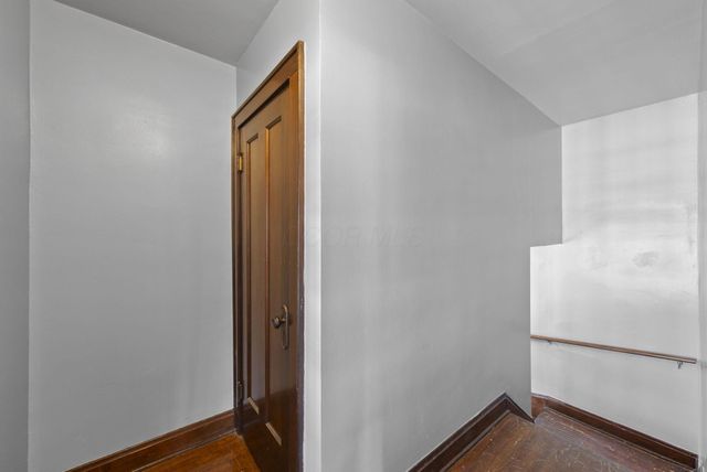 2541 Sullivant Avenue, Columbus, OH 43204