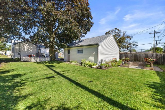 2109 Monroe AVENUE, Racine, WI 53405