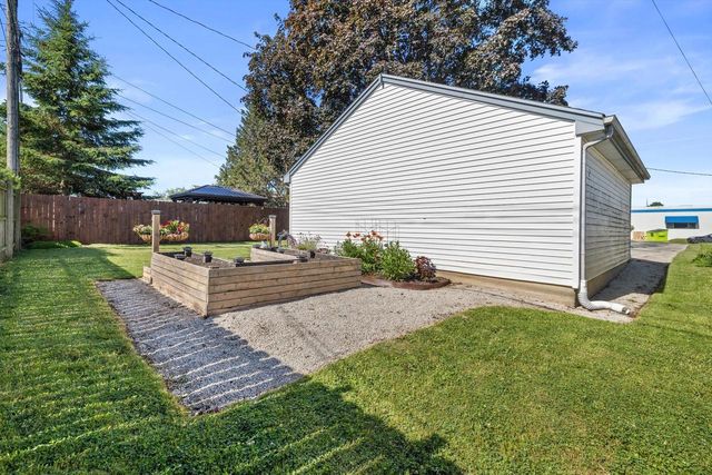2109 Monroe AVENUE, Racine, WI 53405