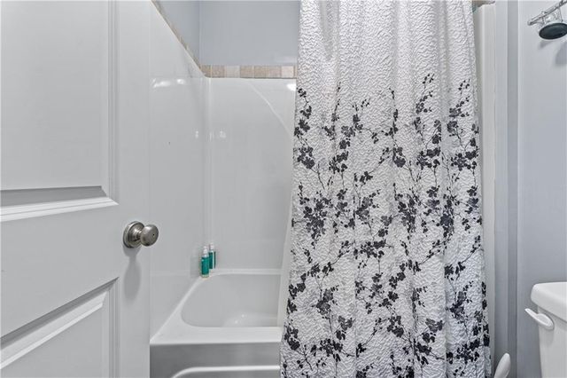 2582 COREY PARK Drive, Loganville, GA 30052