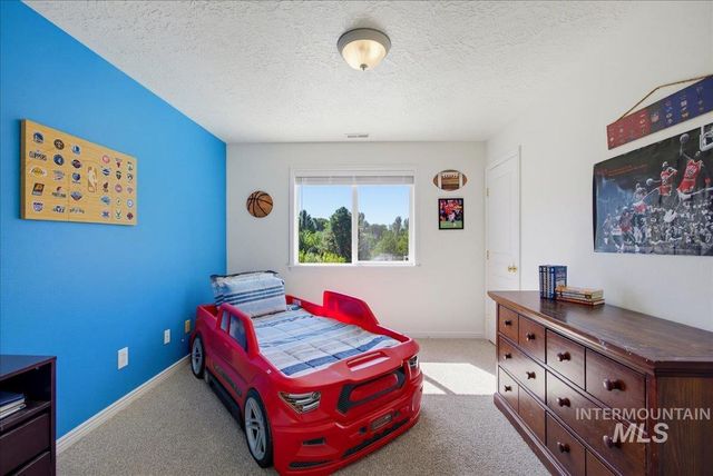 8625 Vic Lane, Middleton, ID 83644