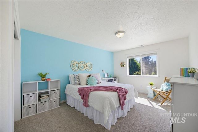 8625 Vic Lane, Middleton, ID 83644