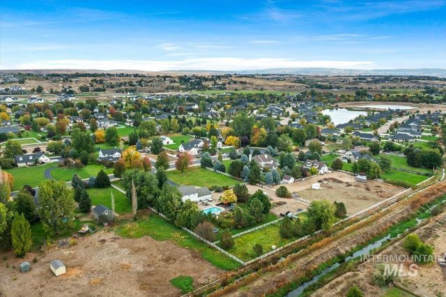 8625 Vic Lane, Middleton, ID 83644