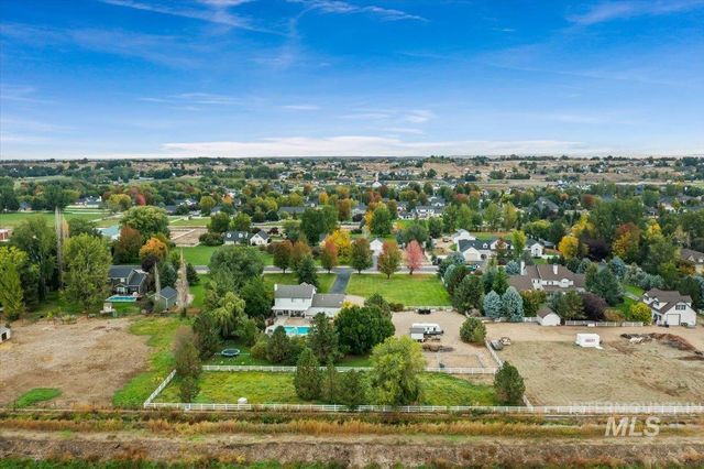8625 Vic Lane, Middleton, ID 83644
