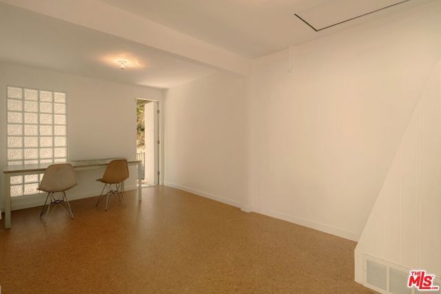 8876 Lookout Mountain Avenue, Los Angeles, CA 90046