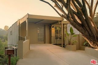 8876 Lookout Mountain Avenue, Los Angeles, CA 90046