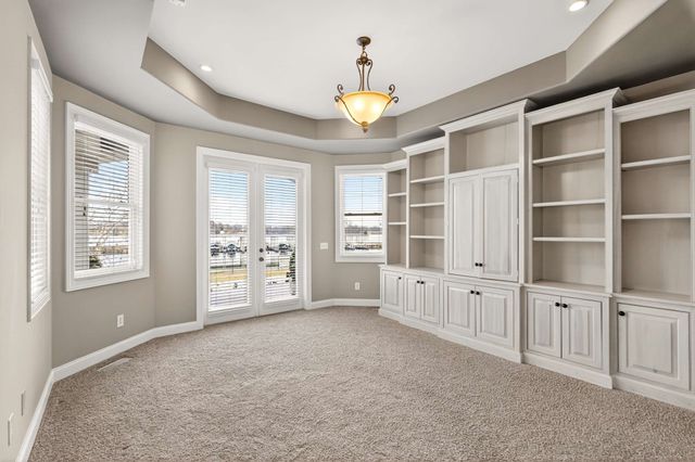 17 Harbor Cove Dr, Old Hickory, TN 37138