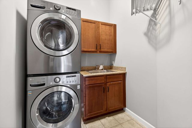 17 Harbor Cove Dr, Old Hickory, TN 37138