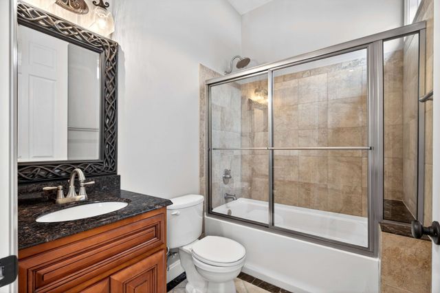 17 Harbor Cove Dr, Old Hickory, TN 37138