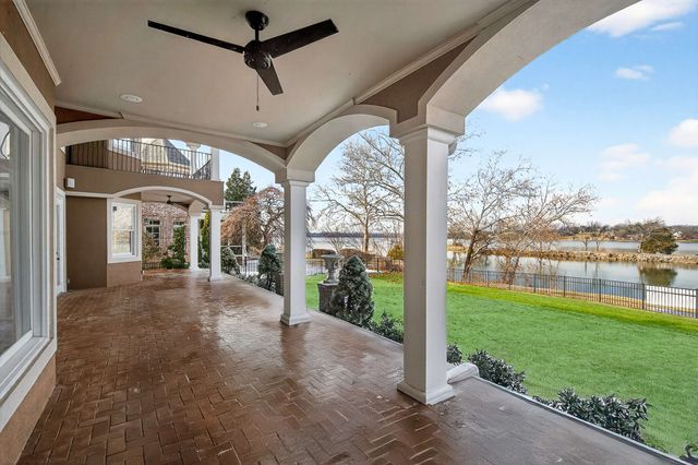 17 Harbor Cove Dr, Old Hickory, TN 37138