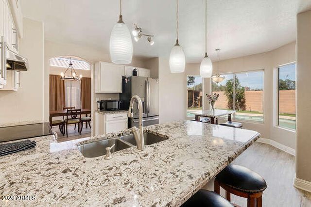 4820 W SHANNON Court, Chandler, AZ 85226