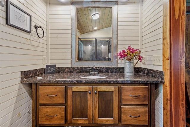 88 Old Vineyard Way, Cleveland, GA 30528