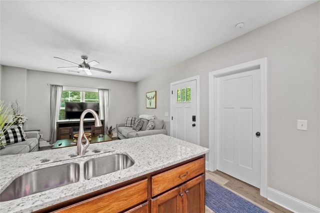 88 Old Vineyard Way, Cleveland, GA 30528