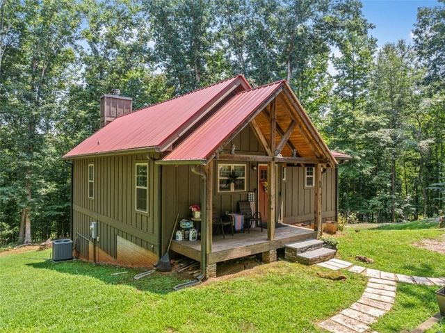 88 Old Vineyard Way, Cleveland, GA 30528