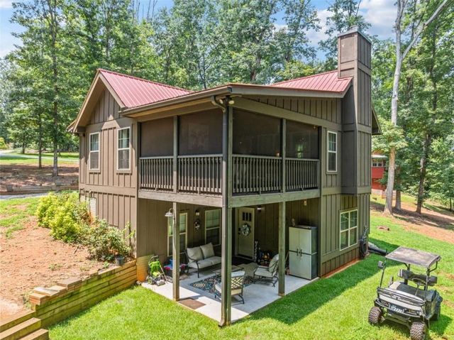 88 Old Vineyard Way, Cleveland, GA 30528