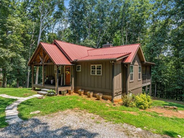 88 Old Vineyard Way, Cleveland, GA 30528