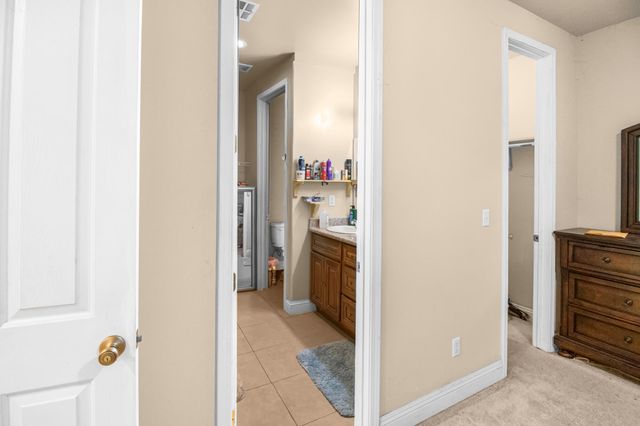 1066 W Forest Avenue, Porterville, CA 93257