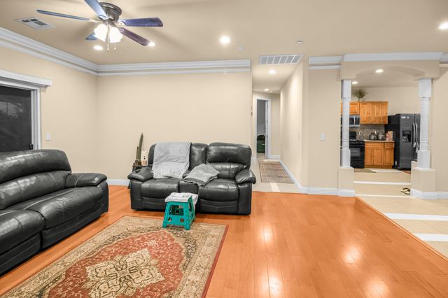 1066 W Forest Avenue, Porterville, CA 93257