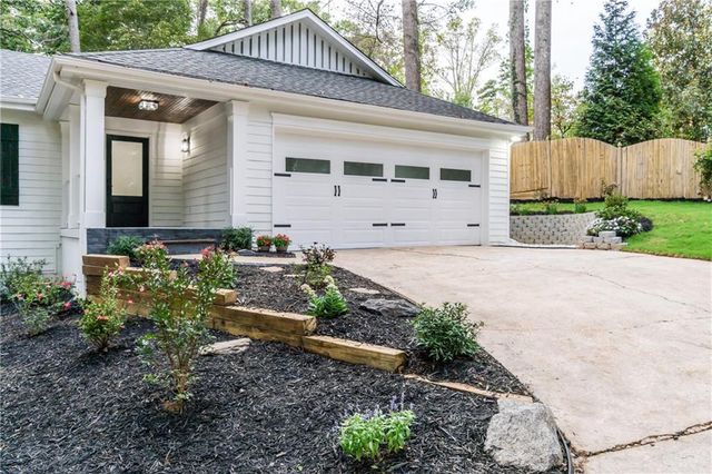 7790 Chestnut Hill Road, Cumming, GA 30041