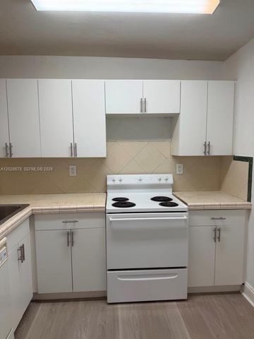 492 NW 165th St Road C211, Miami, FL 33169
