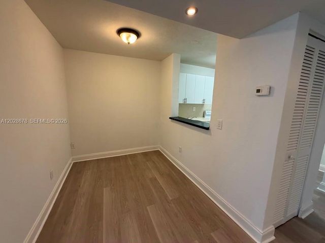 492 NW 165th St Road C211, Miami, FL 33169