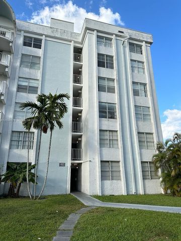 492 NW 165th St Road C211, Miami, FL 33169