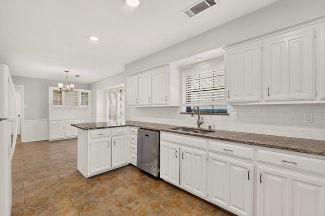 605 Palomar Lane, Richardson, TX 75081