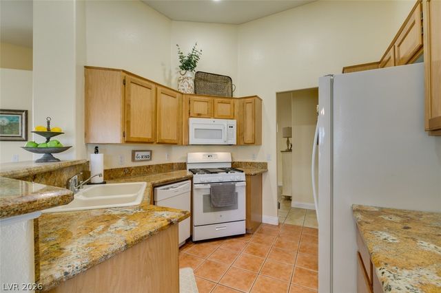6548 Sundown Heights Avenue, Las Vegas, NV 89130
