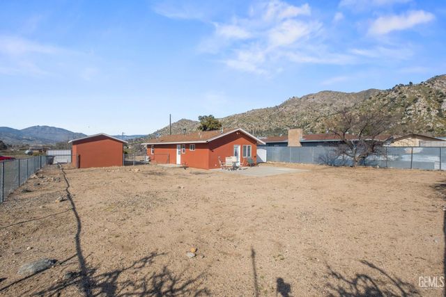 2920 Webb Avenue, Lake Isabella, CA 93240