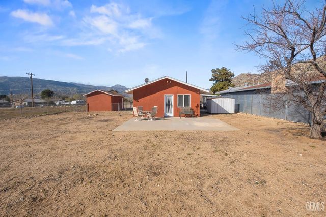 2920 Webb Avenue, Lake Isabella, CA 93240