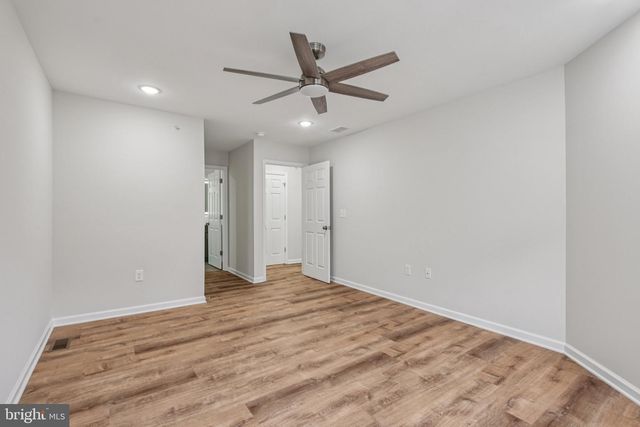 129 FOREST DR, Piscataway, NJ 08854