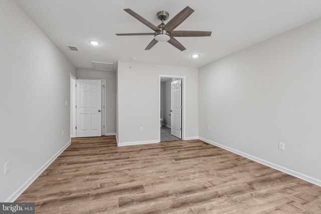 129 FOREST DR, Piscataway, NJ 08854