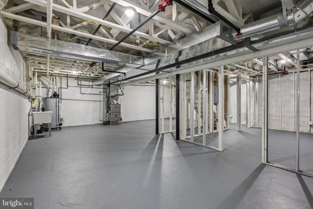 129 FOREST DR, Piscataway, NJ 08854