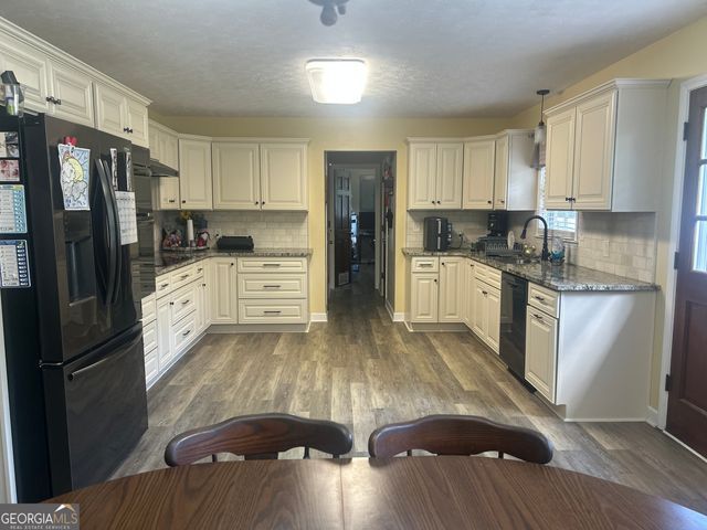 1935 Athens Highway, Elberton, GA 30635