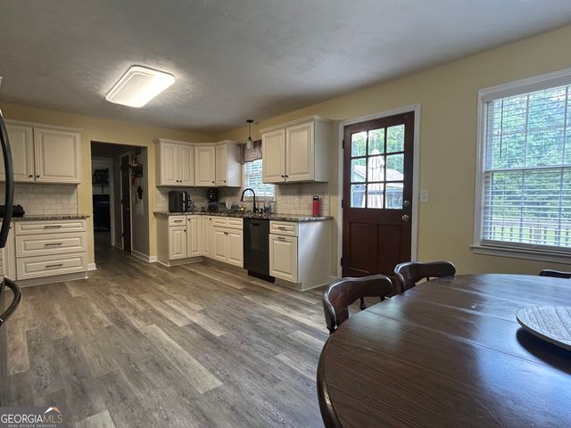 1935 Athens Highway, Elberton, GA 30635